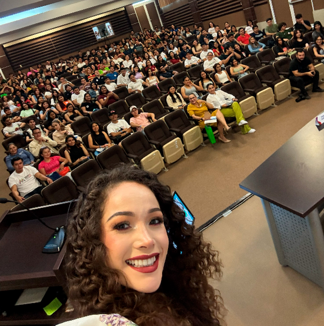 Jóvenes en conferencia